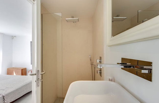 Ibizian Villa With Sea-views - Photo 17