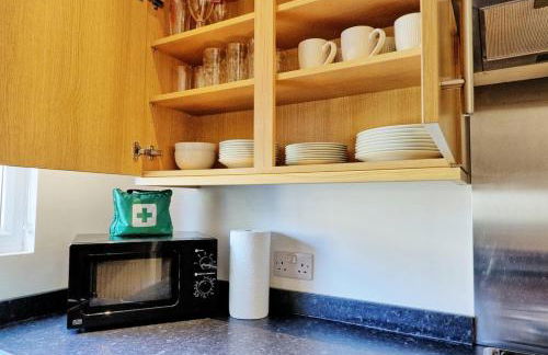Cosy 2 Bedroom Flat Near Westcliff On Sea Beach & Hamlet Court Road - Foto 24