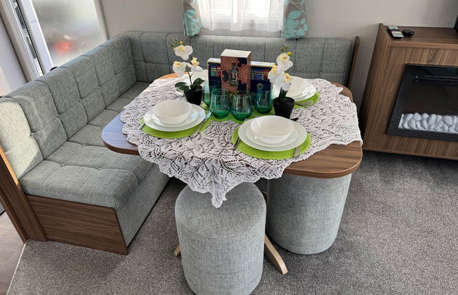 Haggerston Castle - Caravan - Sleeps 6 - Parking - Foto 24