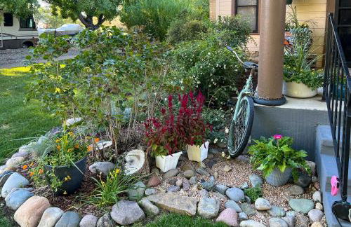 Lovely Montrose Home with Yard Walk to Dtwn and Park! - Foto 30