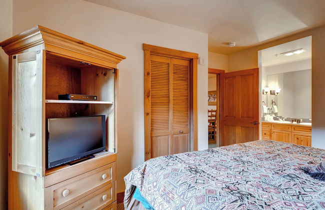 Expedition Station Condos by Vail Resorts - Photo 11