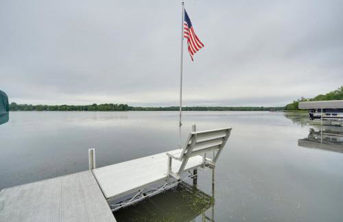 Boat Dock, BBQ and Fireside Fun Clam Lake Cabin - Foto 23