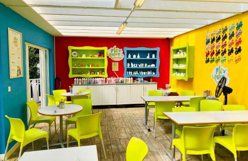 Family Seaside Retreat Private Stay at 5-Star Rockley Holiday Park Poole - Photo 36