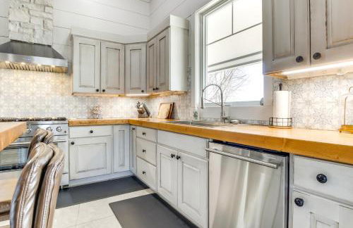 Dock and Panoramic Bay Views Oconto Retreat! - Foto 10