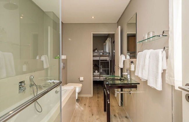 Infinity Self-Catering Apartments - Photo 71