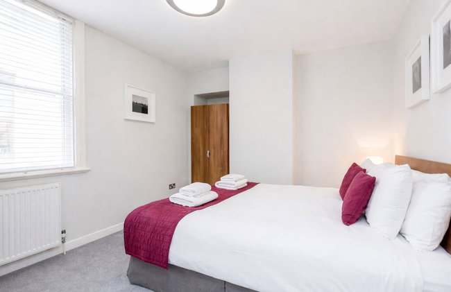 Roomspace Serviced Apartments - Sterling House - Photo 7