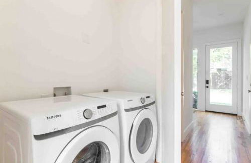 Glamorous Perfectly Located Luxury 2 Bed Townhome - Foto 22