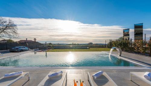 Sara - Foto 5, Other