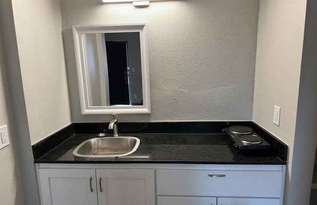 LTA Suites Brookside - Photo 16