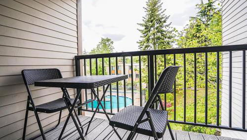Modern Microsoft Redmond Campus Condo with Balcony - Foto 2