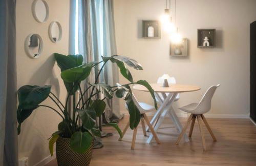 Stilvolles Apartment mit Balkon & WiFi - Foto 2