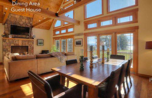 Gingerbread House on Mooselookmeguntic Lake - Foto 13