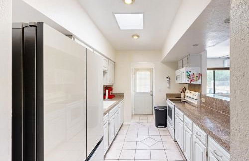 Dog-Friendly Home with Fenced Yard in Sierra Vista! - Foto 1