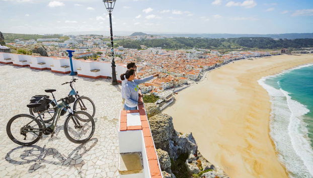 Cycle to Nazaré's best beaches