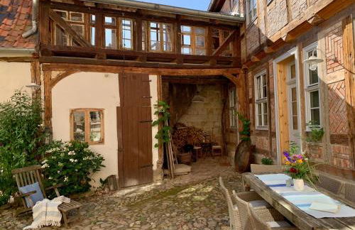 himmlischer Hof - Juwel von 1477 mit P, romantischer Innenhof, Kamin, Öko, Denkmal - Foto 69