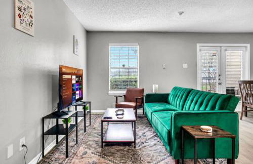 Relaxing 2BR Apartment with Pool and Gym - Foto 8