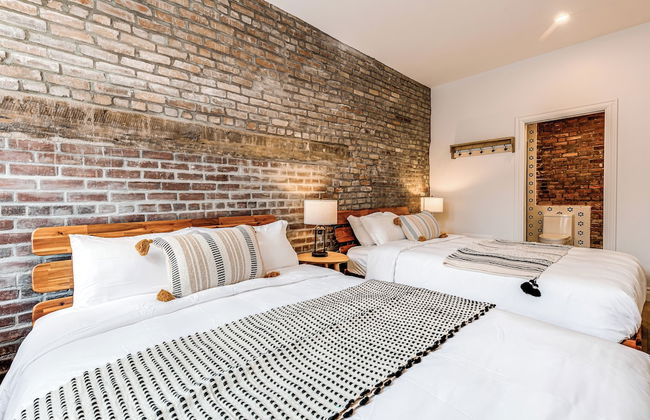 Bohemian Vieux Quebec Two Bedroom - Photo 6