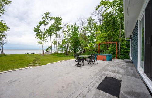 Bayfront Escape Hot Tub, Kayaks Dogs Welcome - Photo 34