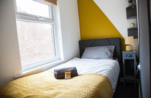 Entire Modern Home in Manchester and Near Peak District - Foto 4