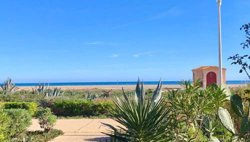 Barcaresa-LA PERLE VUE MER PIEDS DANS L'EAU CLIM WIFI - Foto 5, Garden view