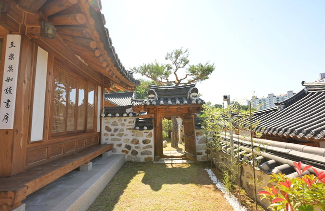 Donghae Hanok Donganjae - Foto 12