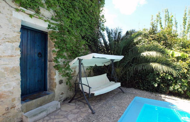 Villa Sofas - Photo 14