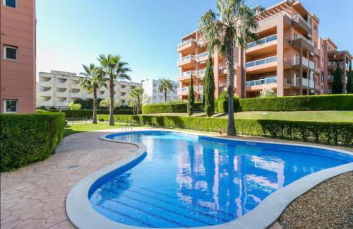 Beach & Sea Apt, Fast WIFI, Airco, Private Parking and Pool - Foto 12