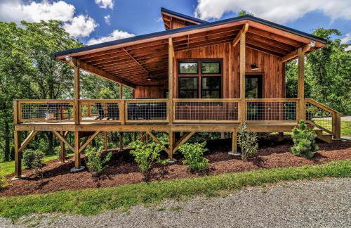 Romantic Mountain Retreat with Hot Tub and Panoramic Views Near Marshall, NC - Foto 6