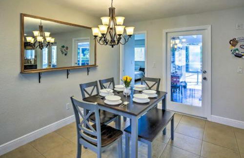 Tropical Getaway! Gulf access & heated pool! - Foto 7