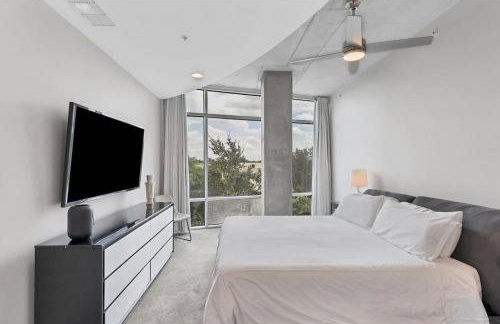 Modern 3 bedroom condo in downtown w free parking - Foto 18