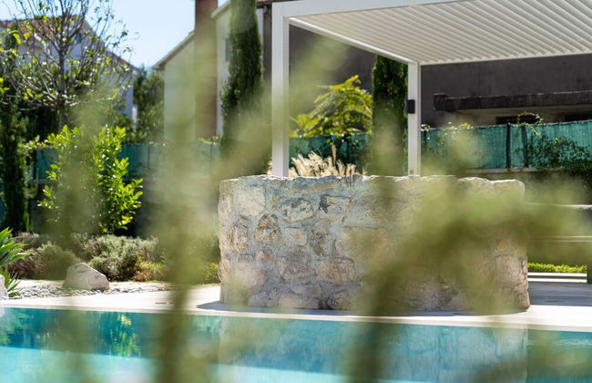 Villa Lastva is a Five Star Seafront Luxury Villa With Privite Pool - Foto 38