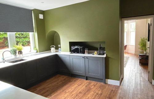 1 Bed & 1 Sofa Bed Alpine Style Ground Floor Apartment - Foto 13