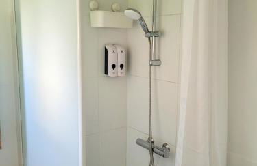 Chambre climatisée lit double - Proche tram & Centre - Photo 18