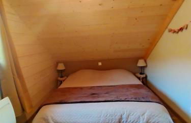 Au chalet de JO avec accès à l'espace piscine et jacuzzi - Foto 7