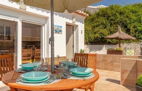 Gorgeous Home In Mezquitilla With Wifi - Photo 16