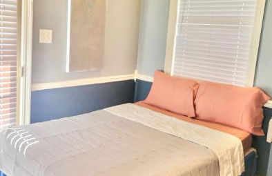 Pet-Friendly Cozy Studio Suite with Pond View & Spa Amenities - Foto 7