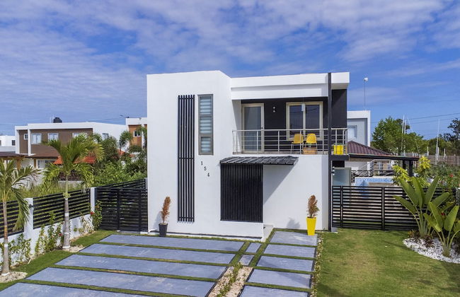 Modern 4-BR Villa in Gated Community - Foto 1