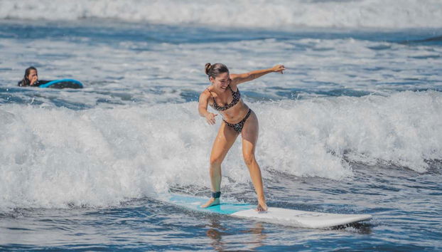 Surfeando en El Paredón