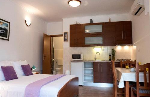 Villa with with 5 apartments in Peracko Blato - Foto 10