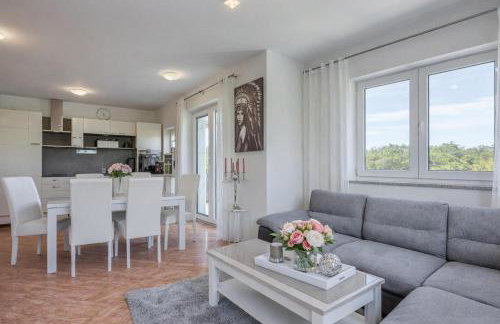 Sea Breeze Residence Mariella - Happy Rentals - Foto 16