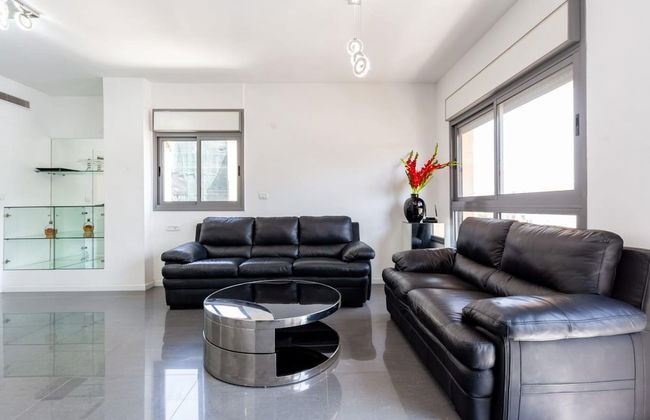 Hakovshim Miroir in Tel Aviv-yafo - Foto 8