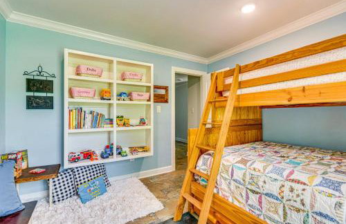 Riverfront Retreat with Fire Pit and Deck - Foto 27