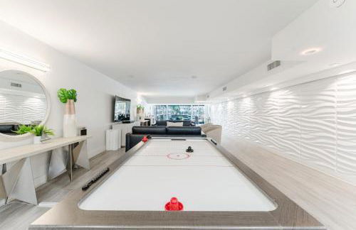 Boca Waterfront Oasis Walk to Beach with Pool, Hot Tub, Gym - Foto 60