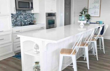 Cupcake By The Ocean - Beachfront Stunner - Foto 16