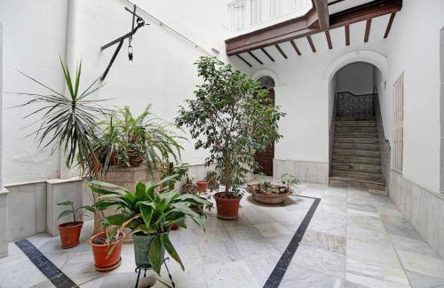 Precioso alojamiento en Cádiz junto al mercado - Foto 23