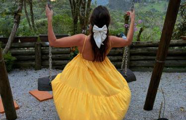 Sítio com piscina, churrasqueira, lareira, fogão à lenha, mesa de sinuca e vista para as montanhas - Foto 3