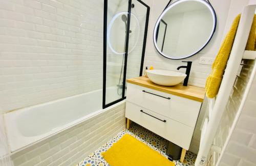 Appart lumineux 2 chambres - quartier calme au pied du métro - Foto 7