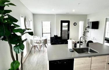 Monochrome Den - Foto 40