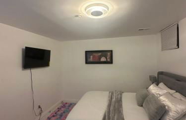 Luxury 2 bedroom basement - Foto 3