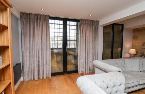 Mallard Engine Shed - Photo 13